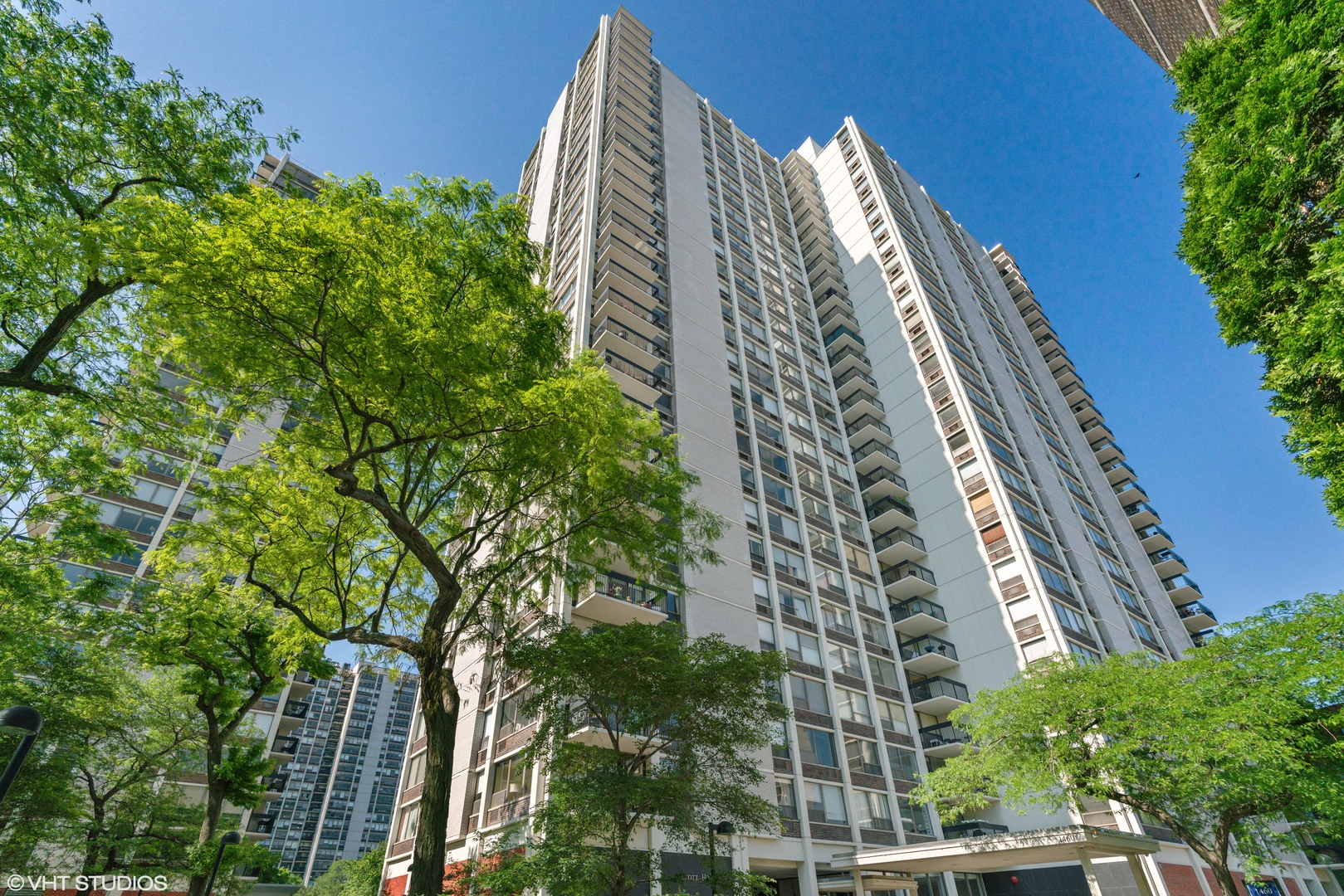 1460 N Sandburg Ter #508
