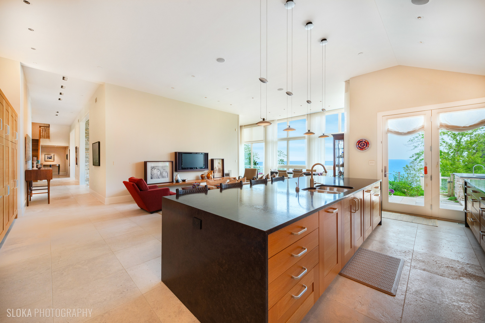 55 S Deere Park Dr Highland Park, IL 60035