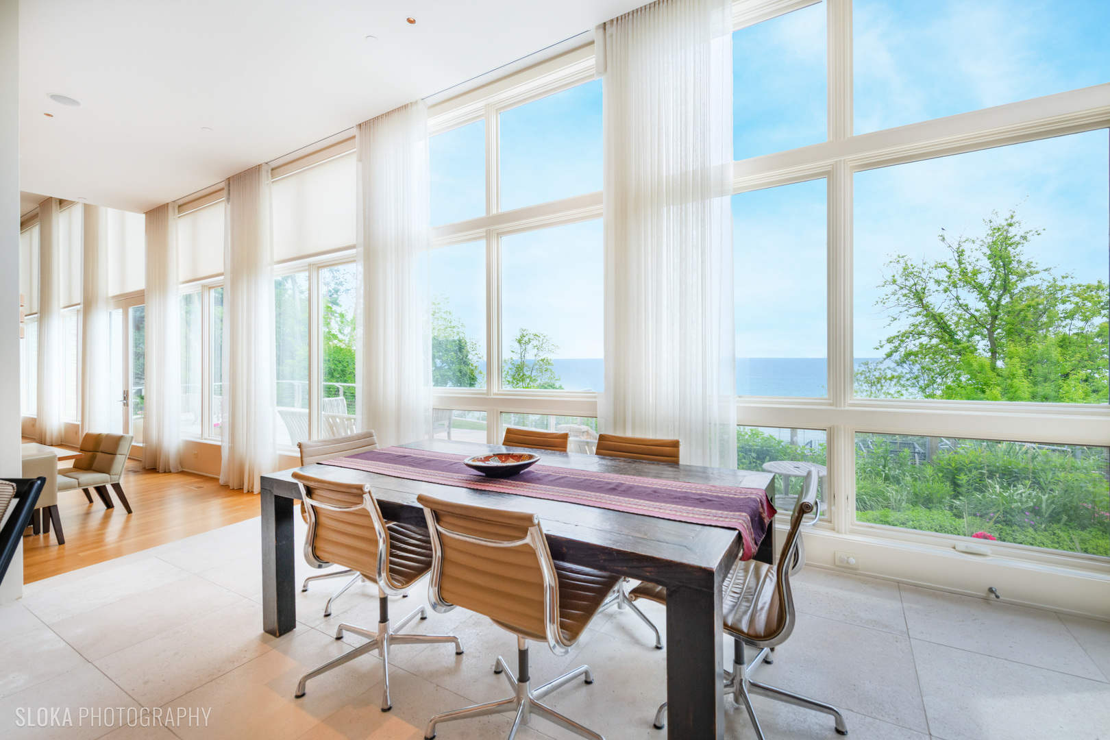 55 S Deere Park Dr Highland Park, IL 60035