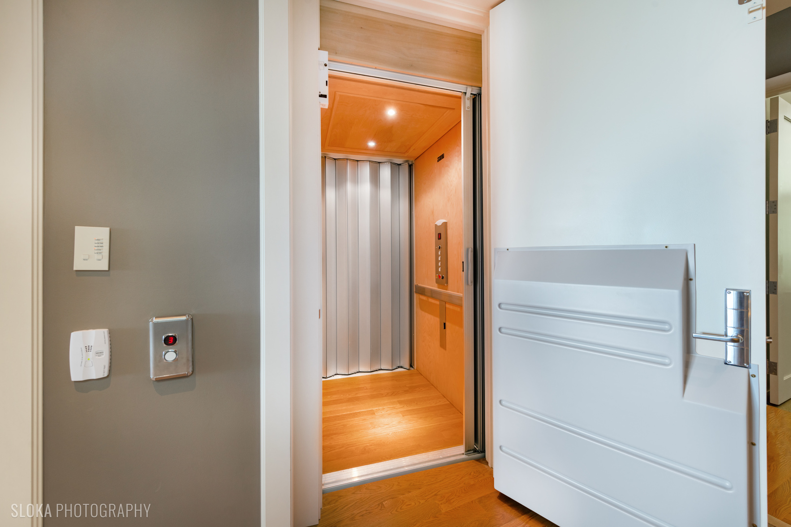 55 S Deere Park Dr Highland Park, IL 60035