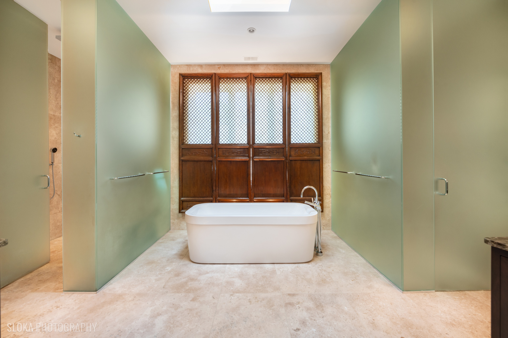 55 S Deere Park Dr Highland Park, IL 60035