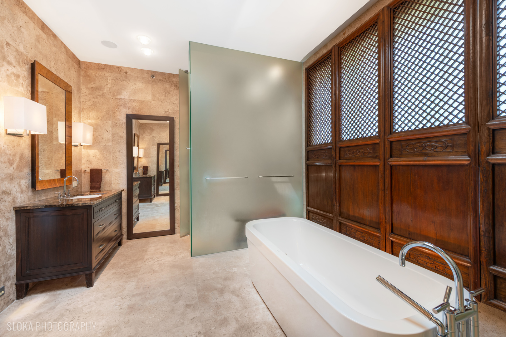 55 S Deere Park Dr Highland Park, IL 60035