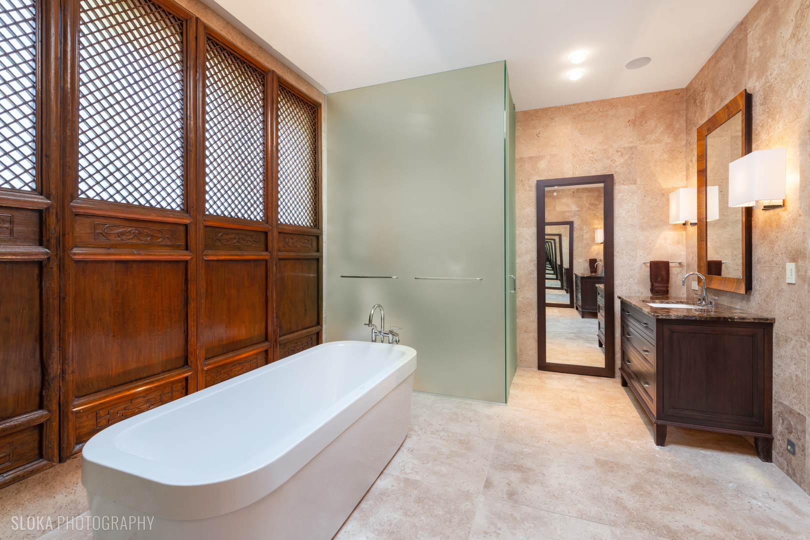 55 S Deere Park Dr Highland Park, IL 60035