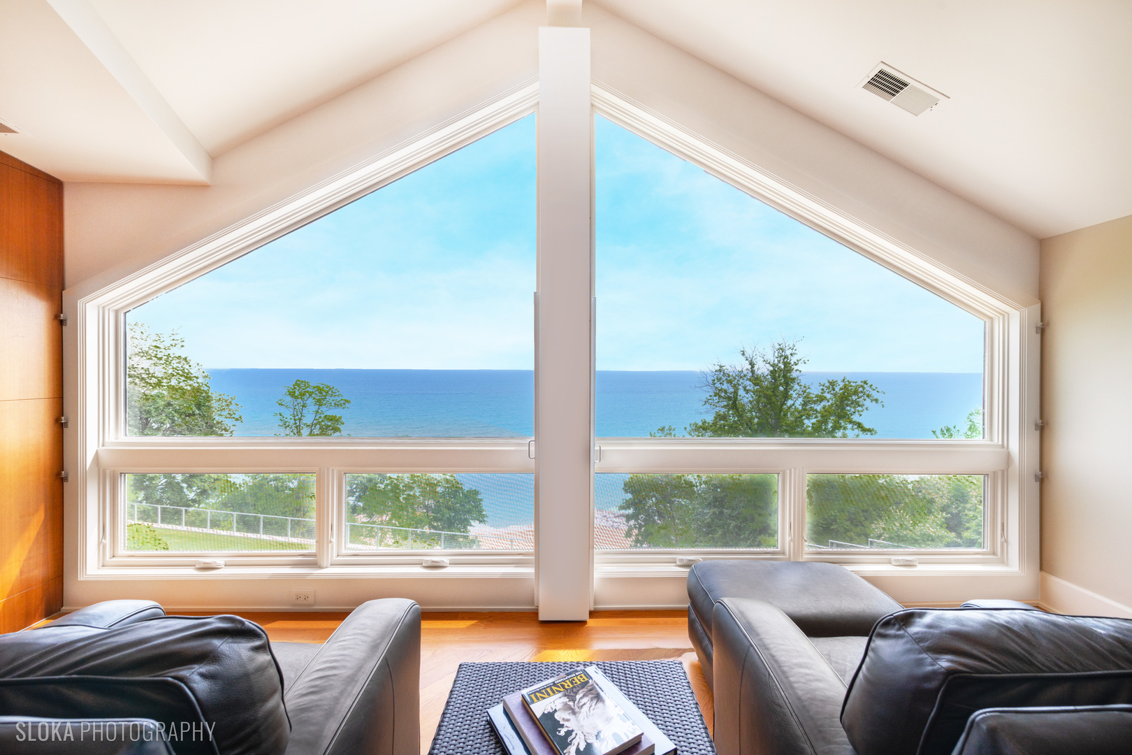 55 S Deere Park Dr Highland Park, IL 60035