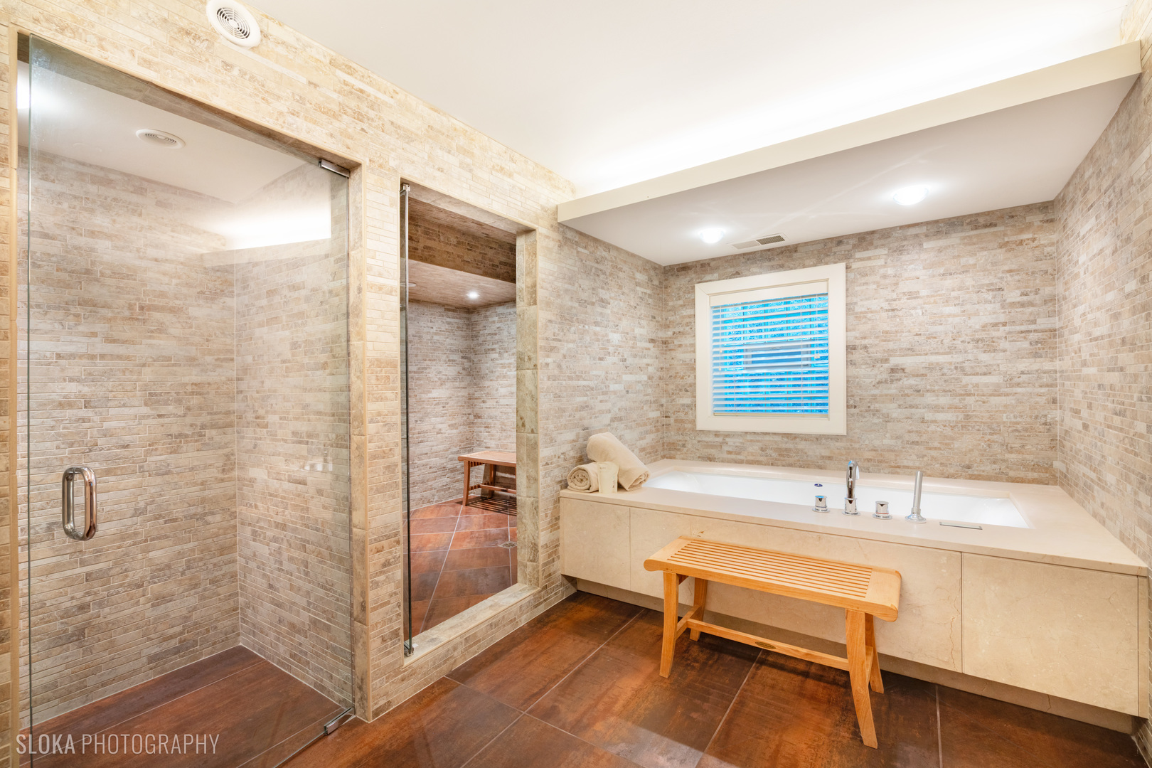 55 S Deere Park Dr Highland Park, IL 60035