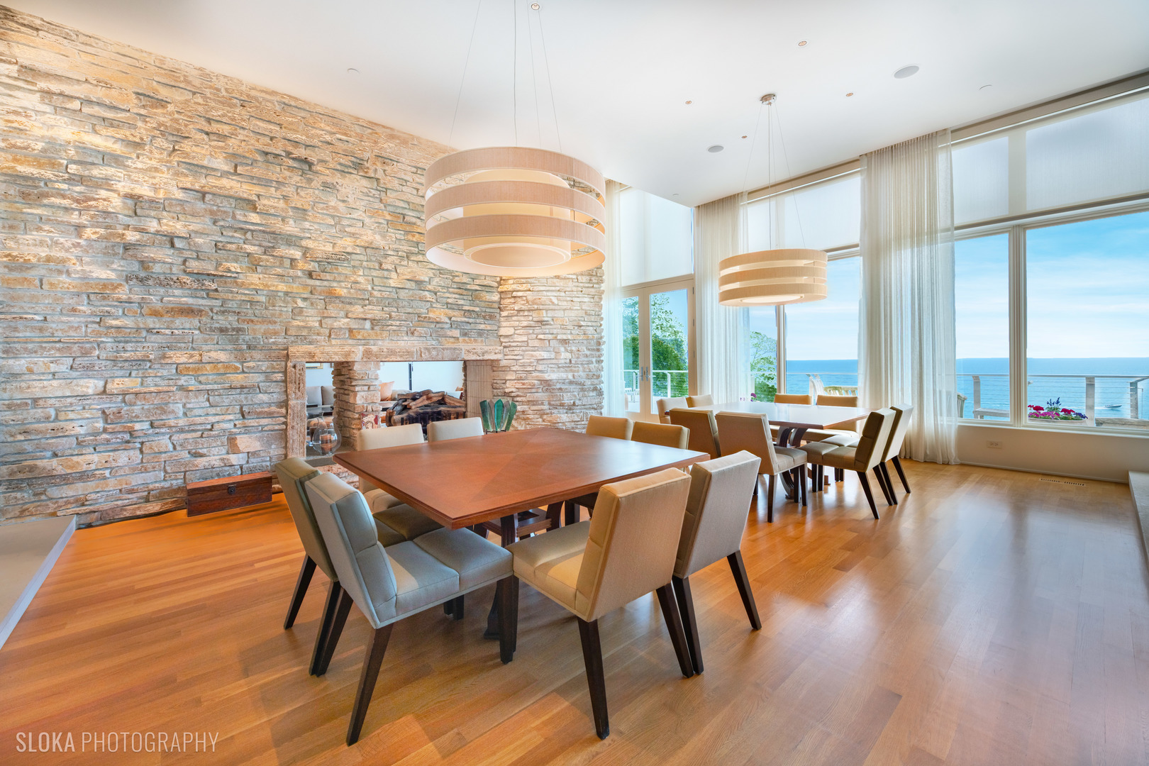 55 S Deere Park Dr Highland Park, IL 60035