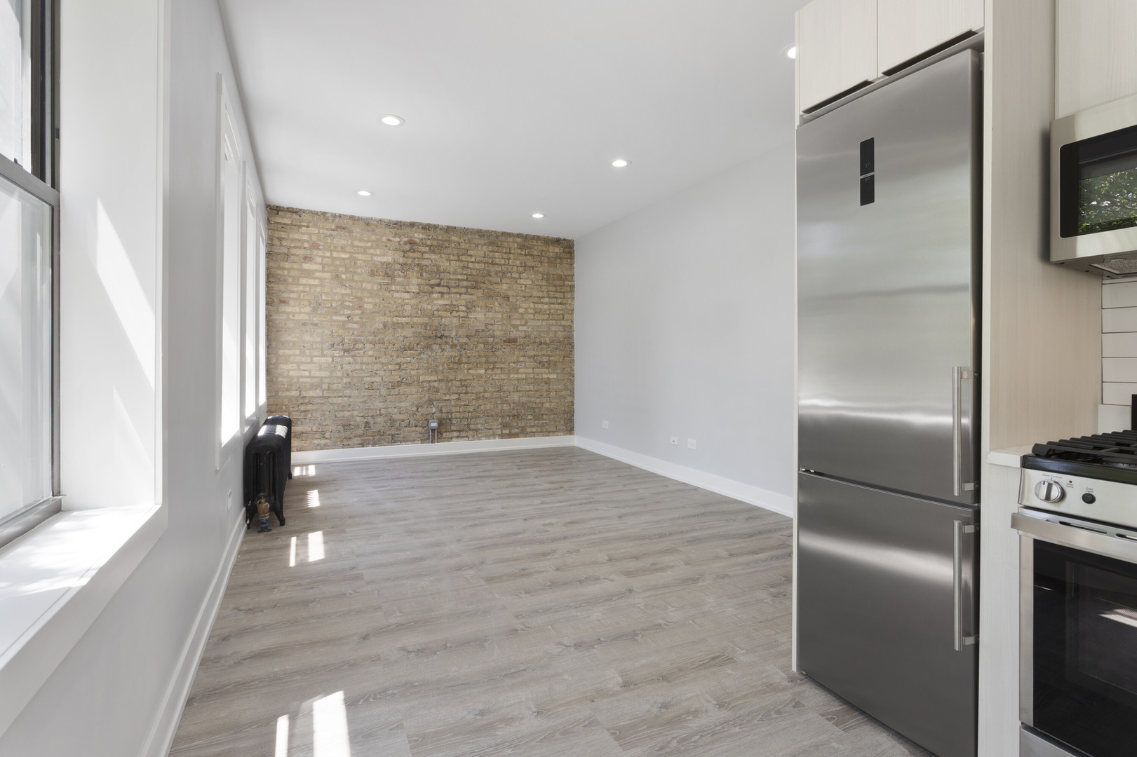 1320 W Birchwood Ave #1 Chicago, IL 60626