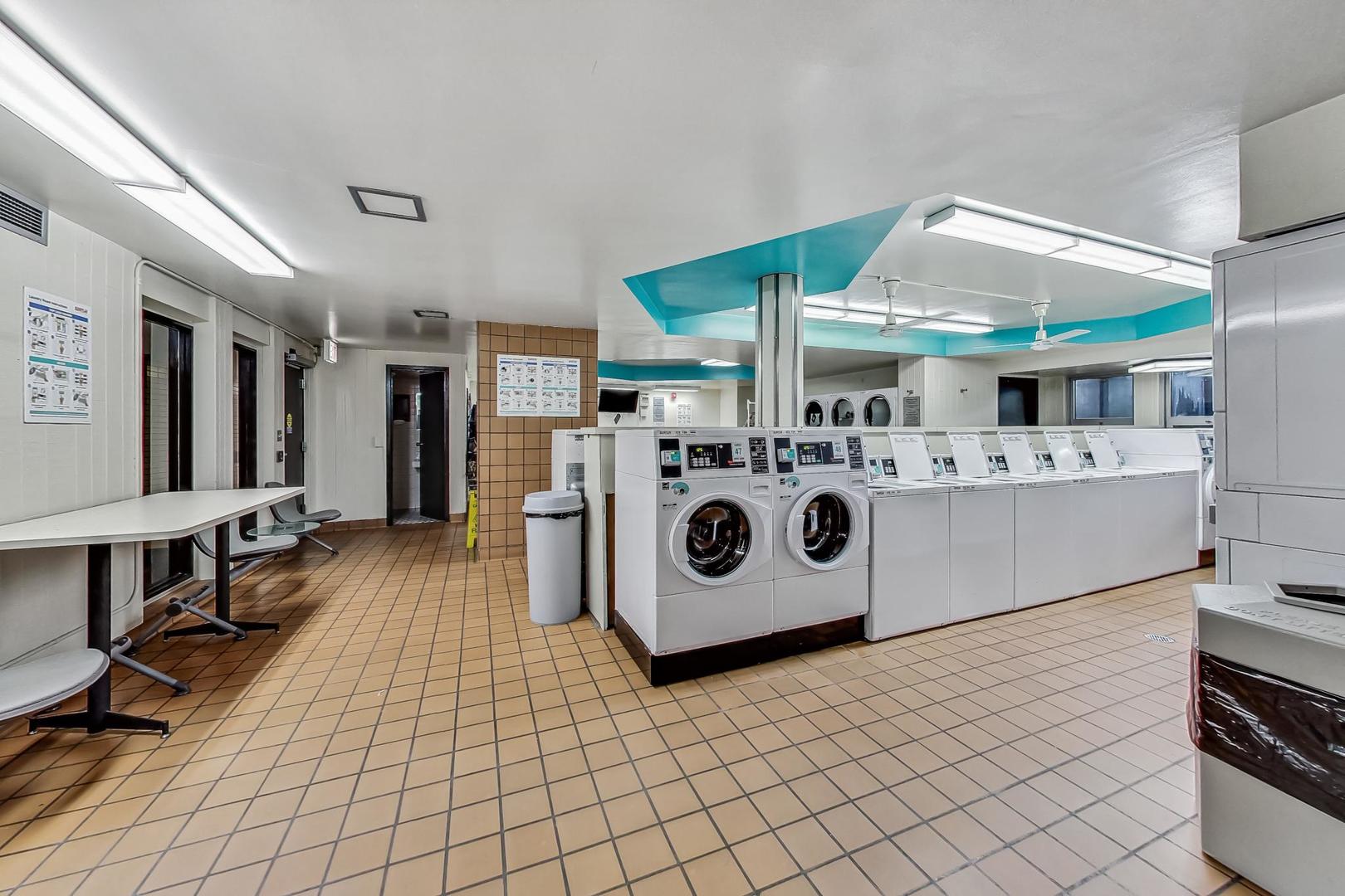 400 E RANDOLPH St #2406 Chicago, IL 60601