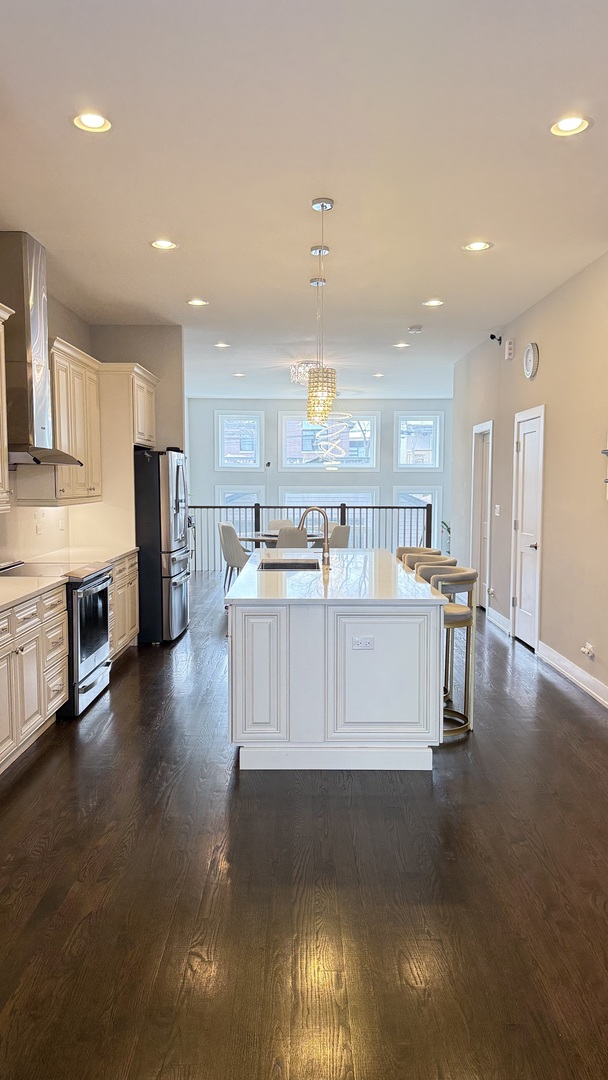 3422 S NORMAL Ave Chicago, IL 60616