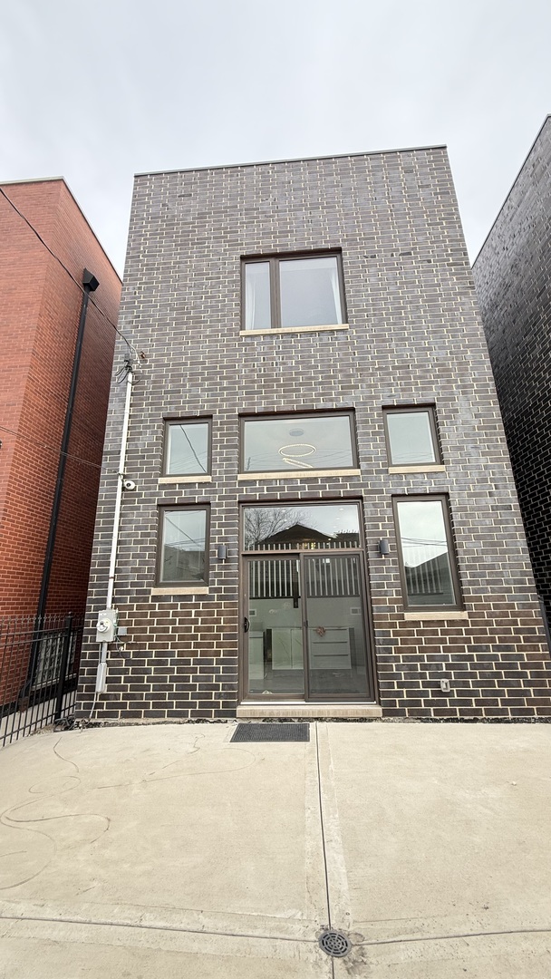 3422 S NORMAL Ave Chicago, IL 60616