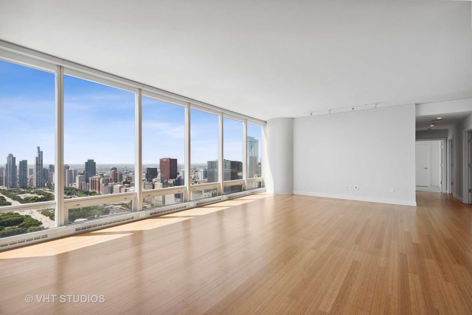 340 E RANDOLPH St #5103 Chicago, IL 60601