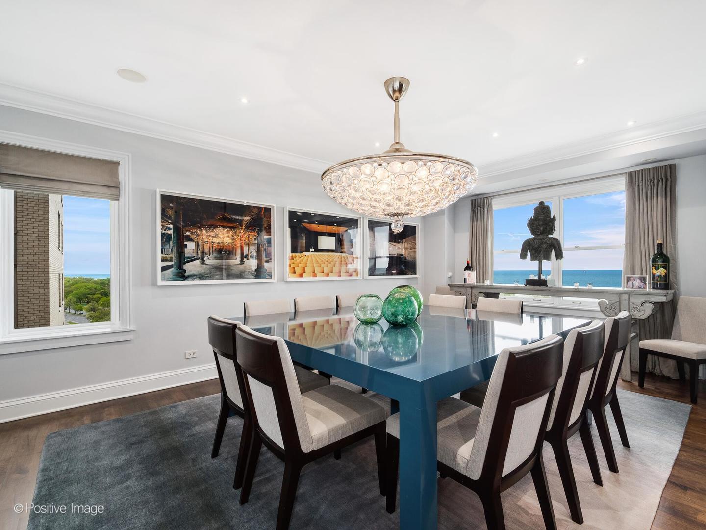 3920 N Lk Shr Dr #12N Chicago, IL 60613