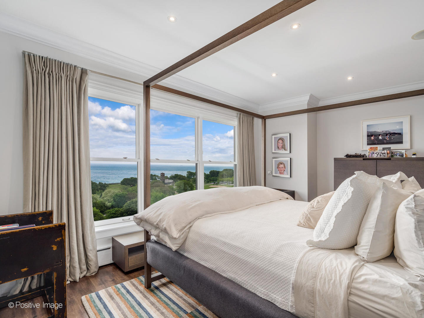 3920 N Lk Shr Dr #12N Chicago, IL 60613