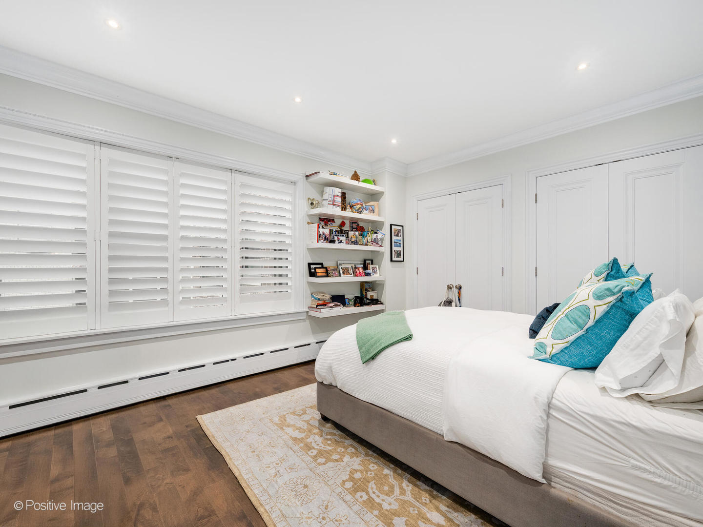 3920 N Lk Shr Dr #12N Chicago, IL 60613