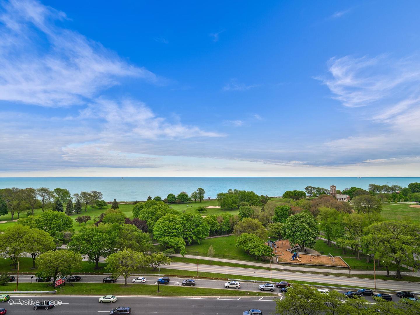 3920 N Lk Shr Dr #12N Chicago, IL 60613