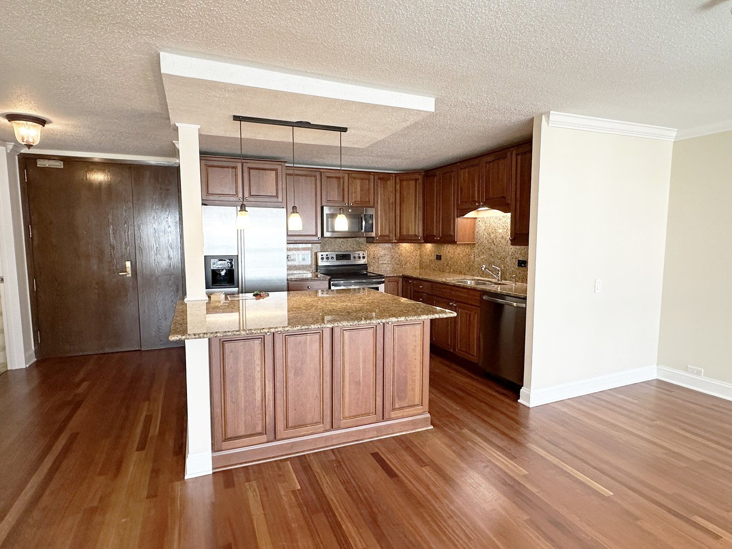 360 E Randolph St #807 Chicago, IL 60601