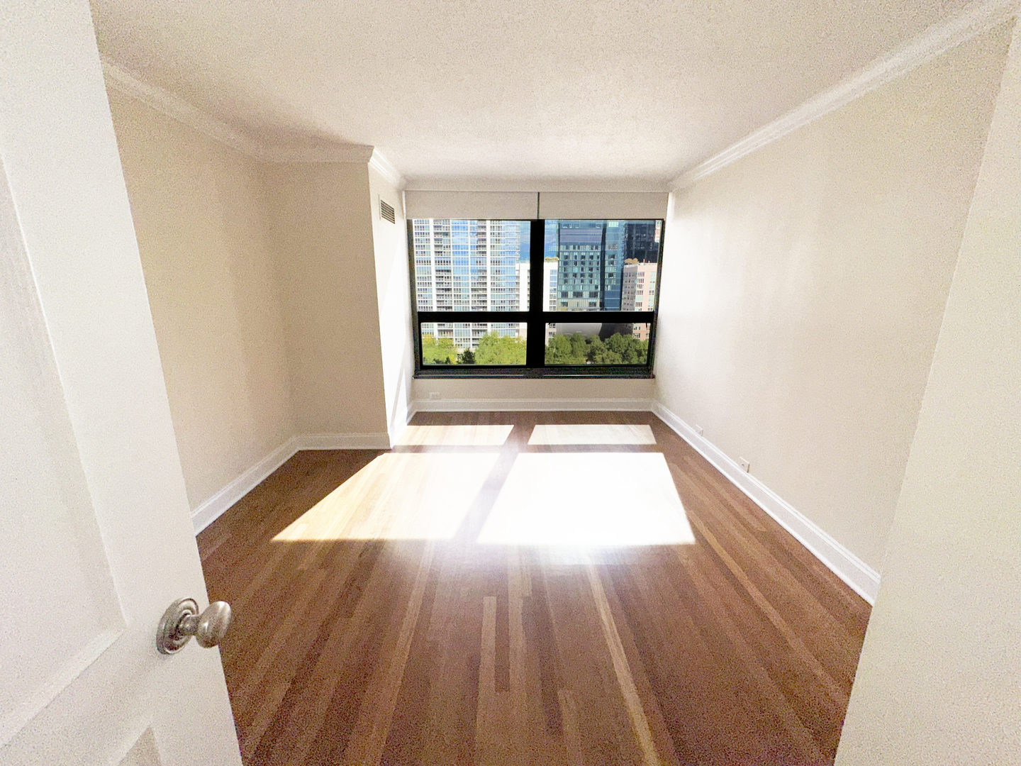 360 E Randolph St #807 Chicago, IL 60601