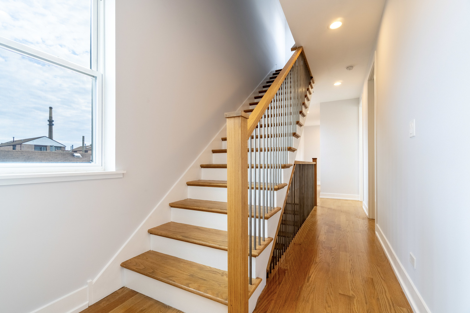 1920 S Shelby Ct Chicago, IL 60608