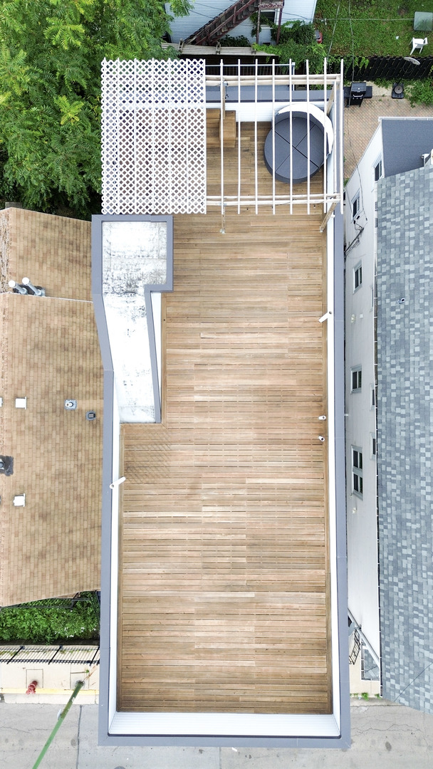 1920 S Shelby Ct Chicago, IL 60608