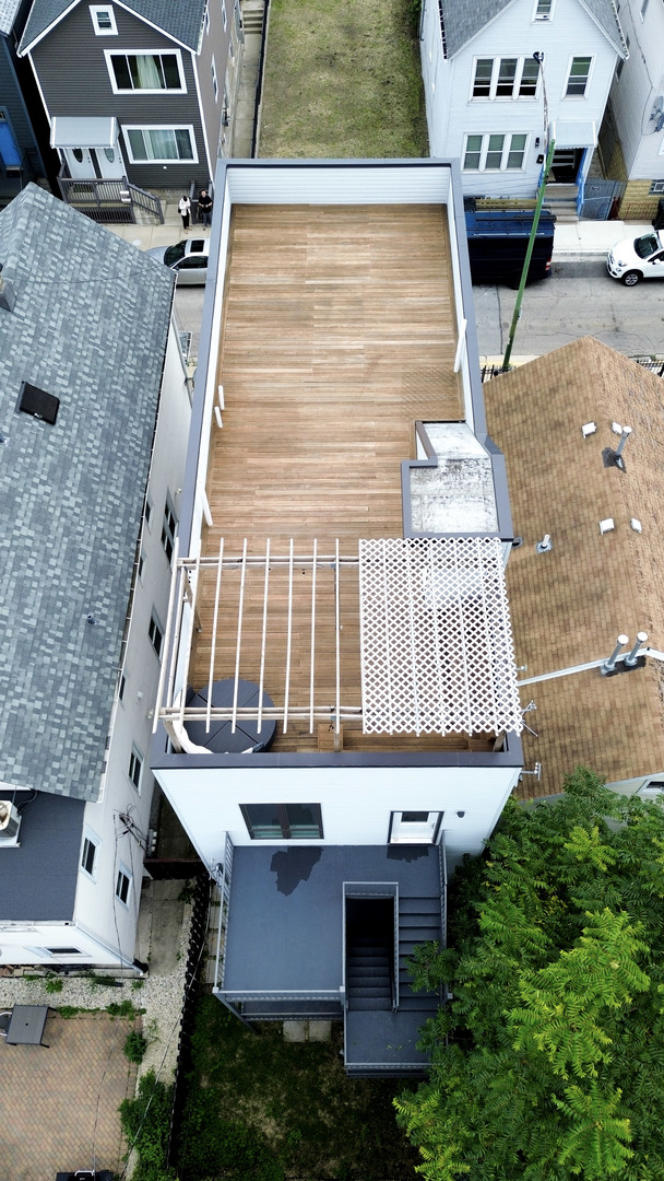 1920 S Shelby Ct Chicago, IL 60608