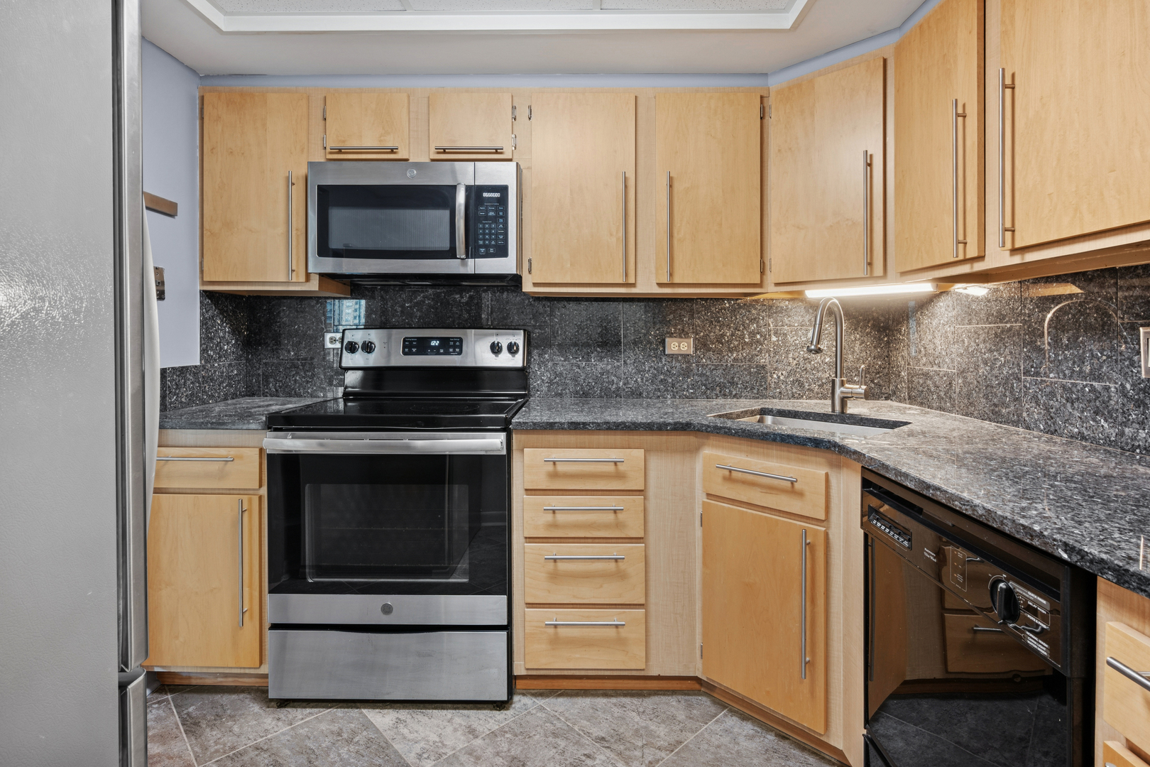 155 N Hbr Dr #2605 Chicago, IL 60601