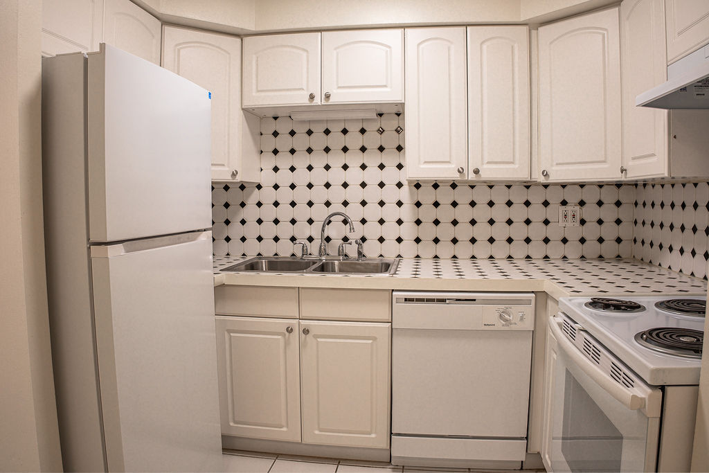 415 Wesley Ave #24 Oak Park, IL 60302