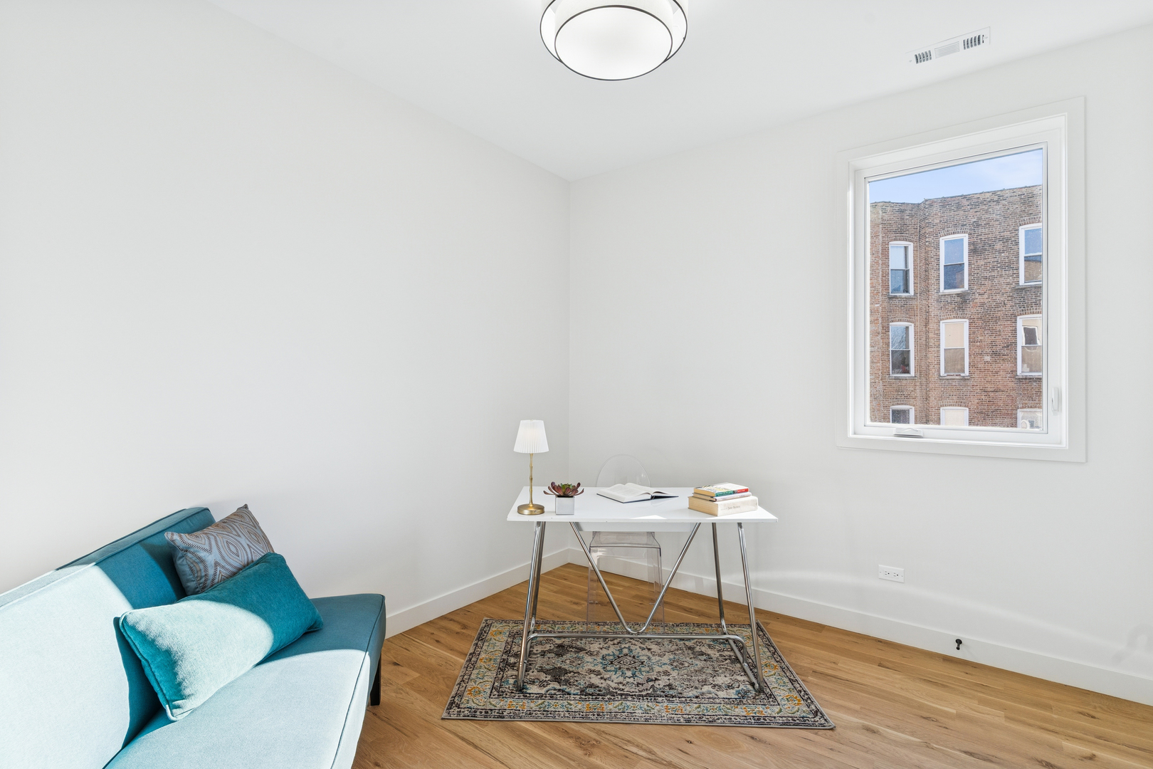 4206 S Calumet Ave Chicago, IL 60653