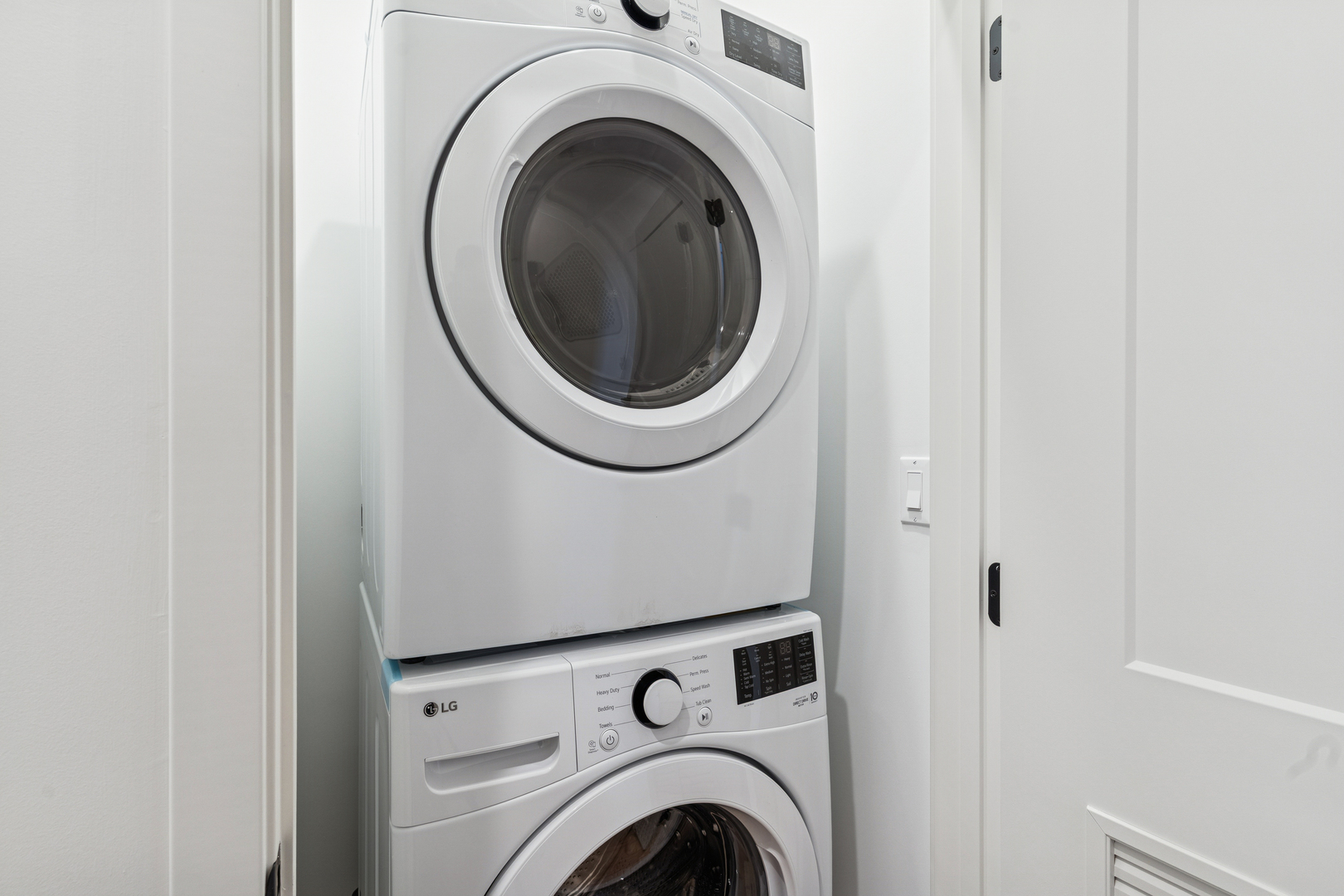 4206 S Calumet Ave Chicago, IL 60653