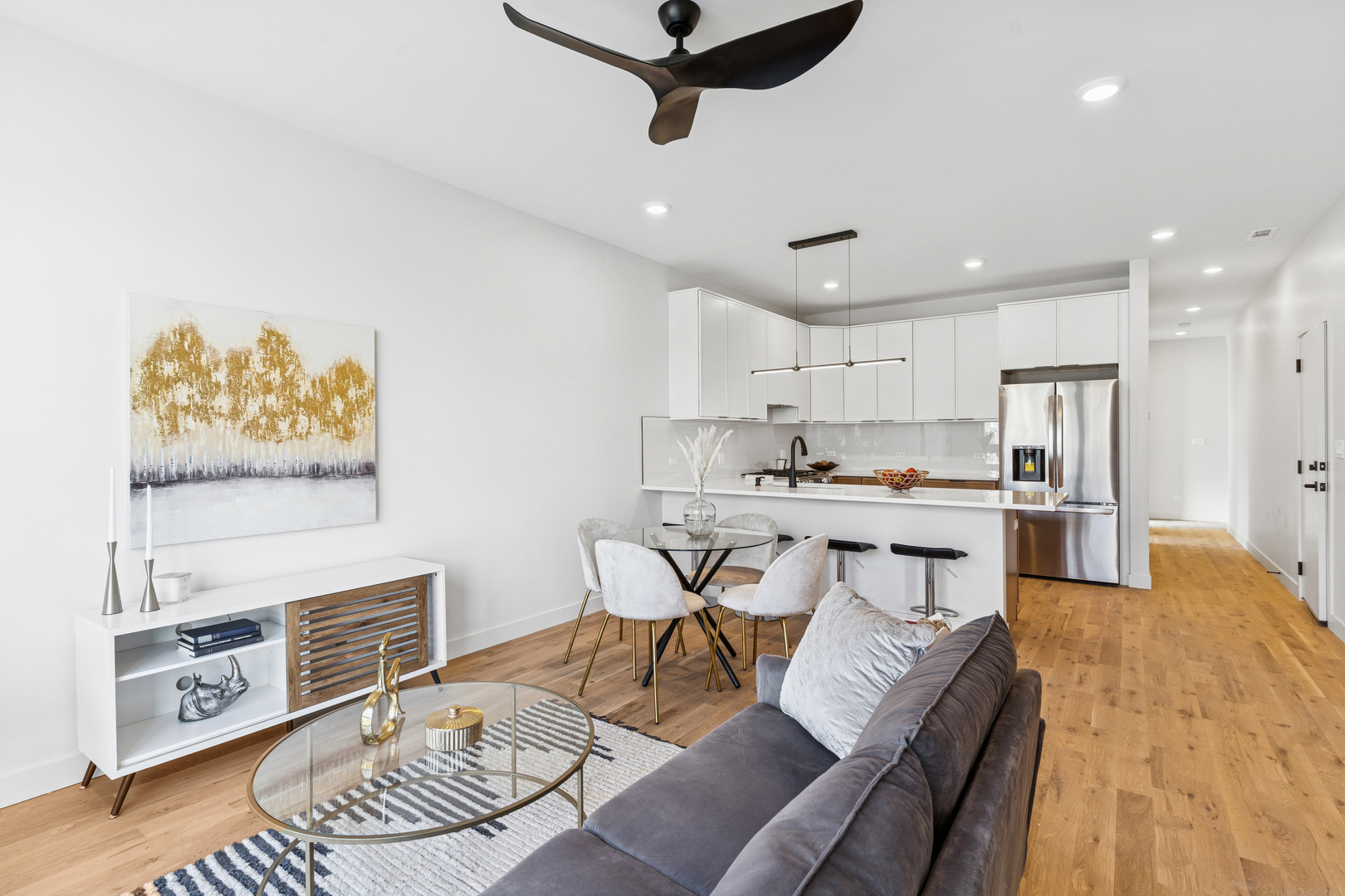 4206 S Calumet Ave Chicago, IL 60653