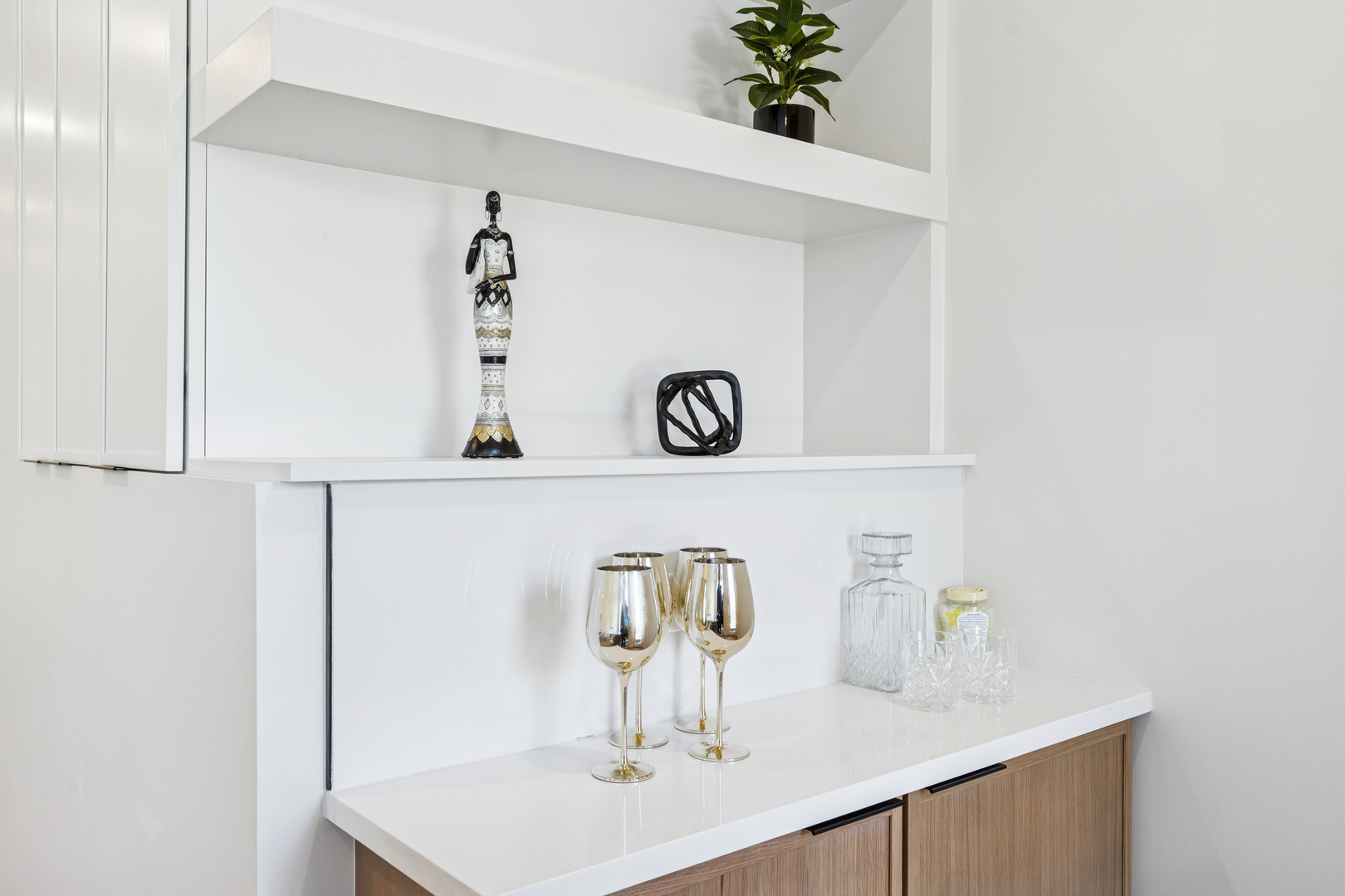 4206 S Calumet Ave Chicago, IL 60653