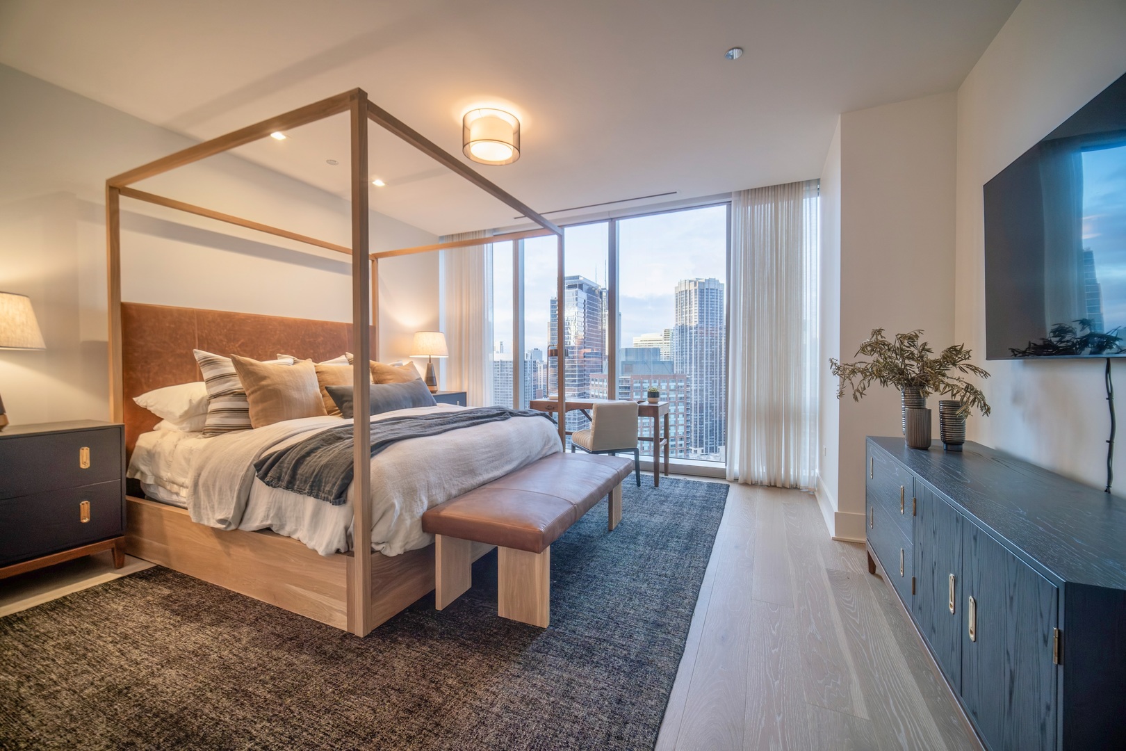 363 E Wacker Dr #2706 Chicago, IL 60601