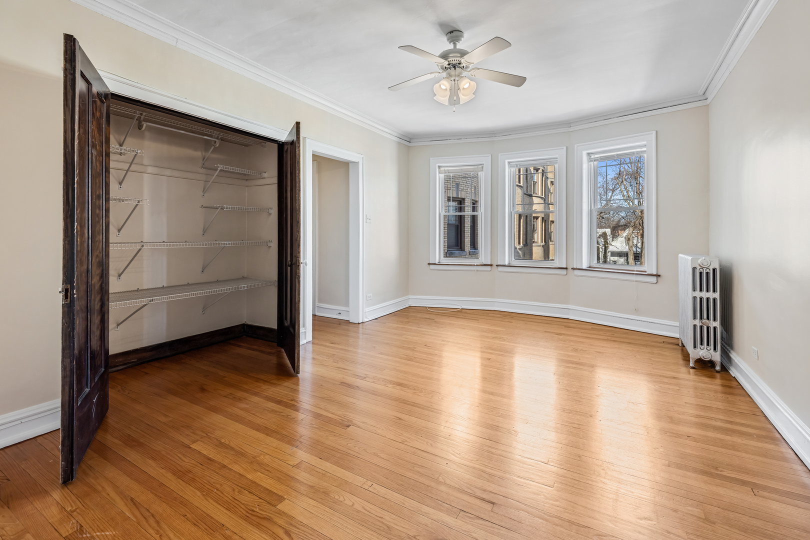 1919 W Estes Ave #2S Chicago, IL 60626