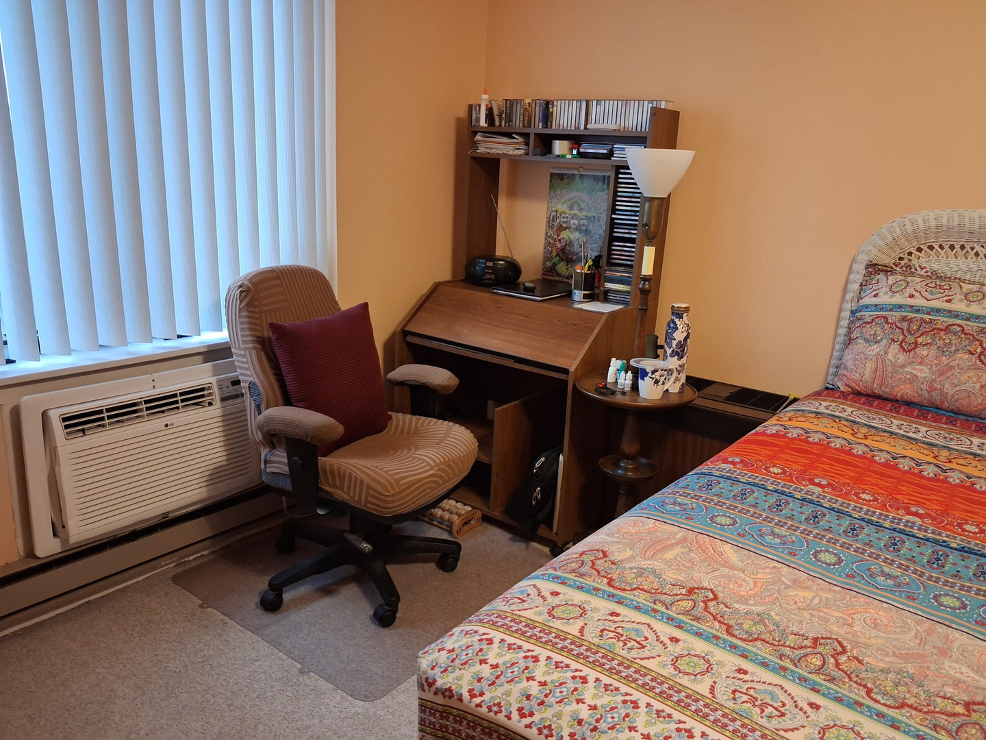 9701 N Dee Rd #6M Niles, IL 60714