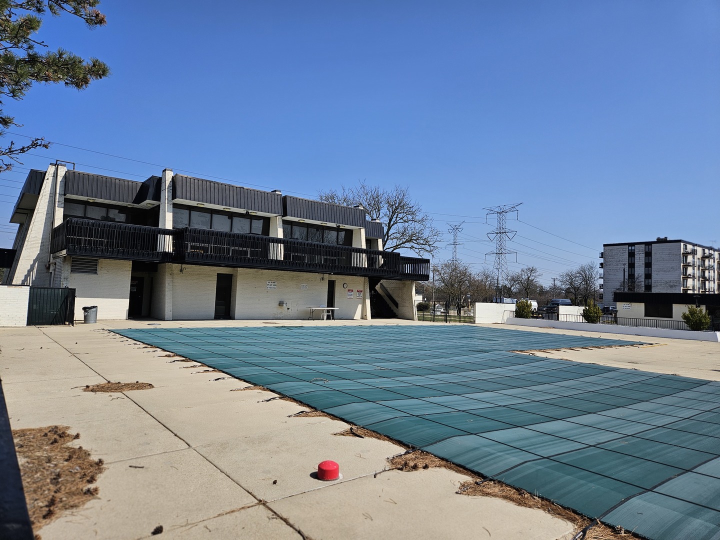 9701 N Dee Rd #6M Niles, IL 60714