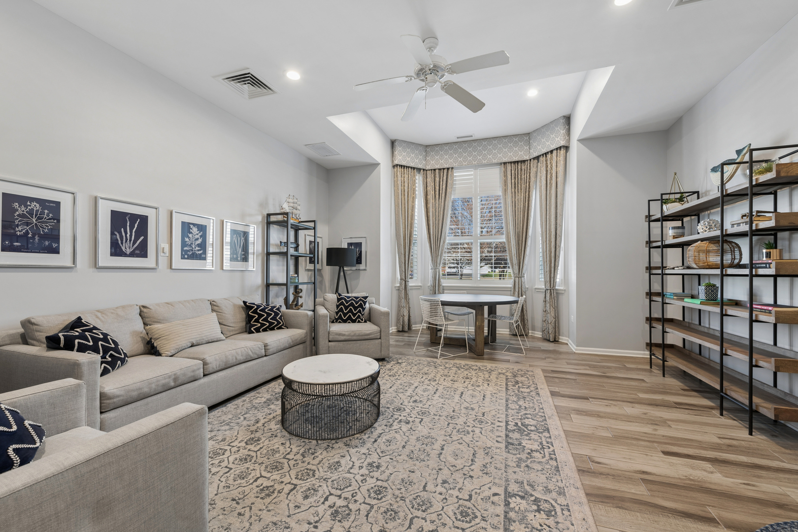 2108 Waterbury Dr Joliet, IL 60431