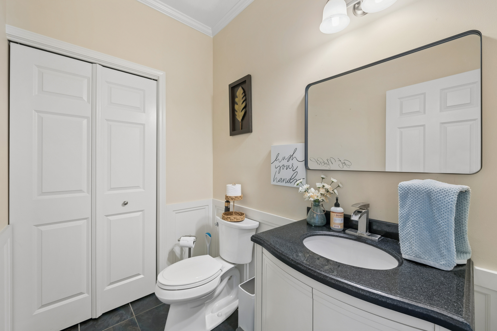 2108 Waterbury Dr Joliet, IL 60431