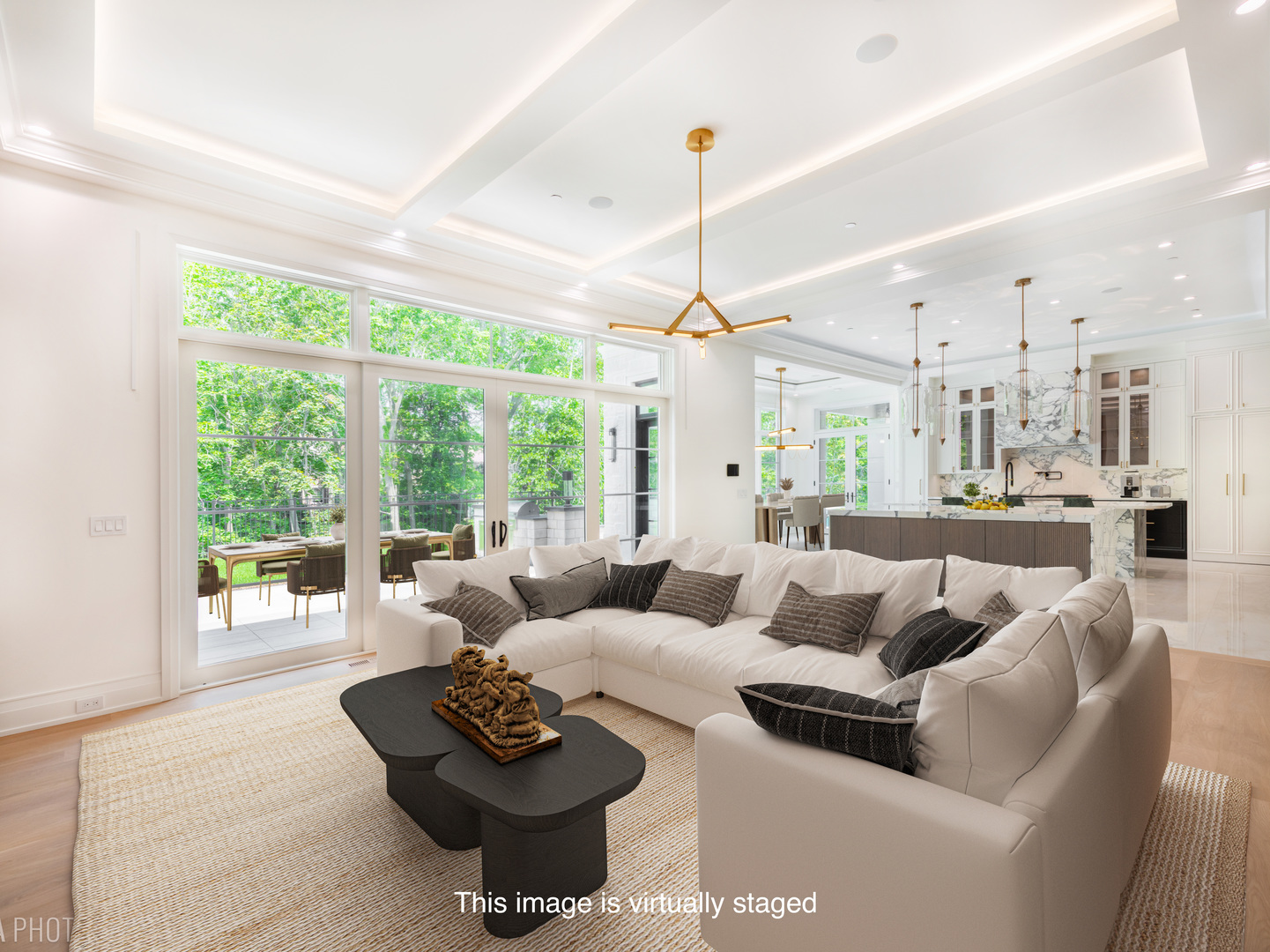 219 Lincoln Dr Glencoe, IL 60022