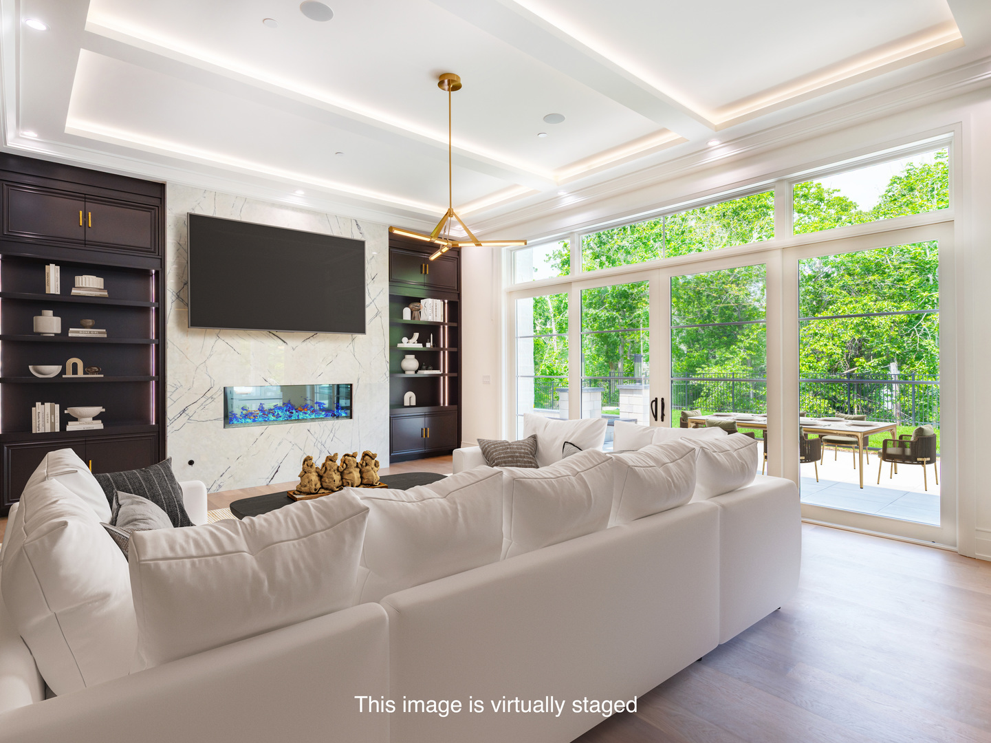 219 Lincoln Dr Glencoe, IL 60022