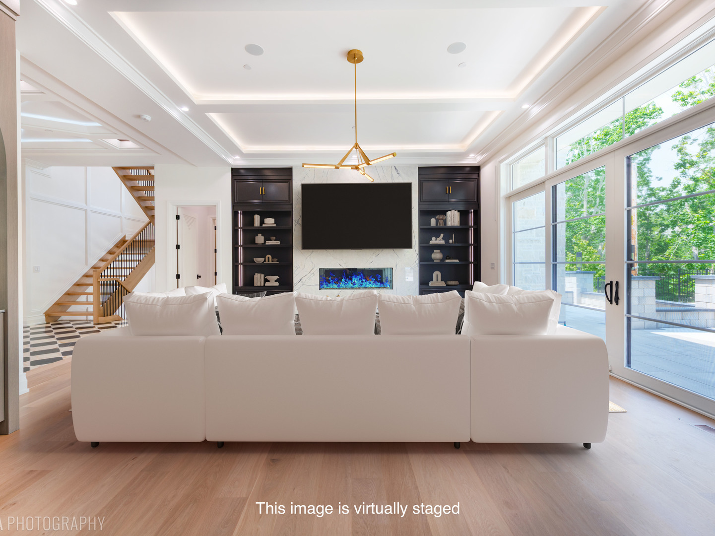 219 Lincoln Dr Glencoe, IL 60022