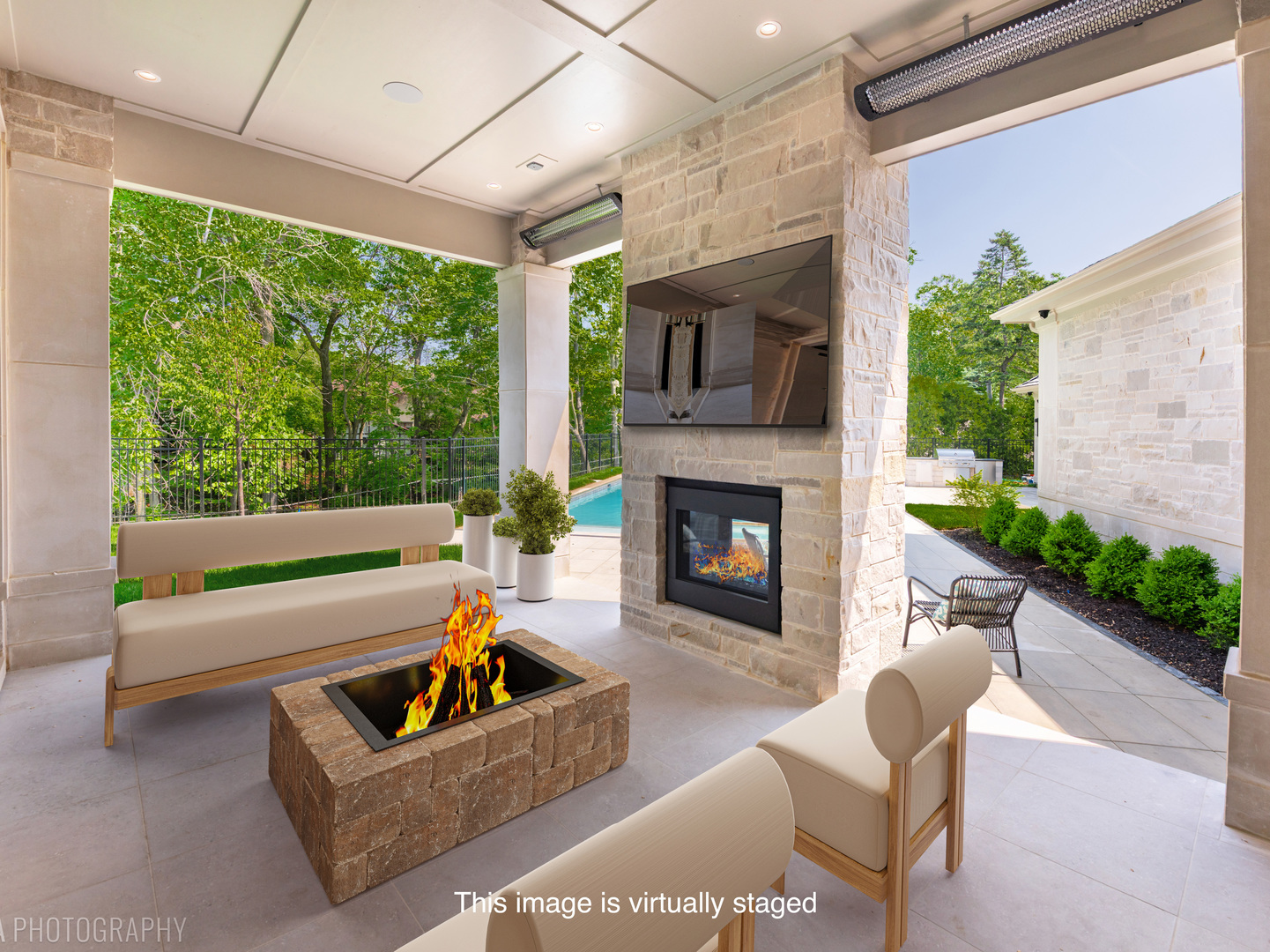 219 Lincoln Dr Glencoe, IL 60022