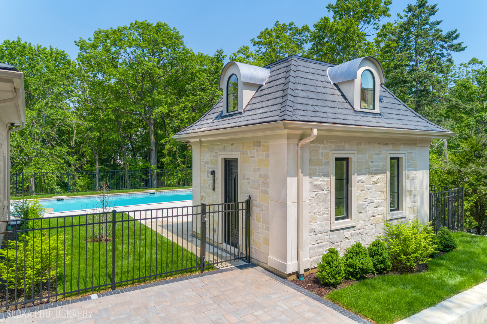 219 Lincoln Dr Glencoe, IL 60022