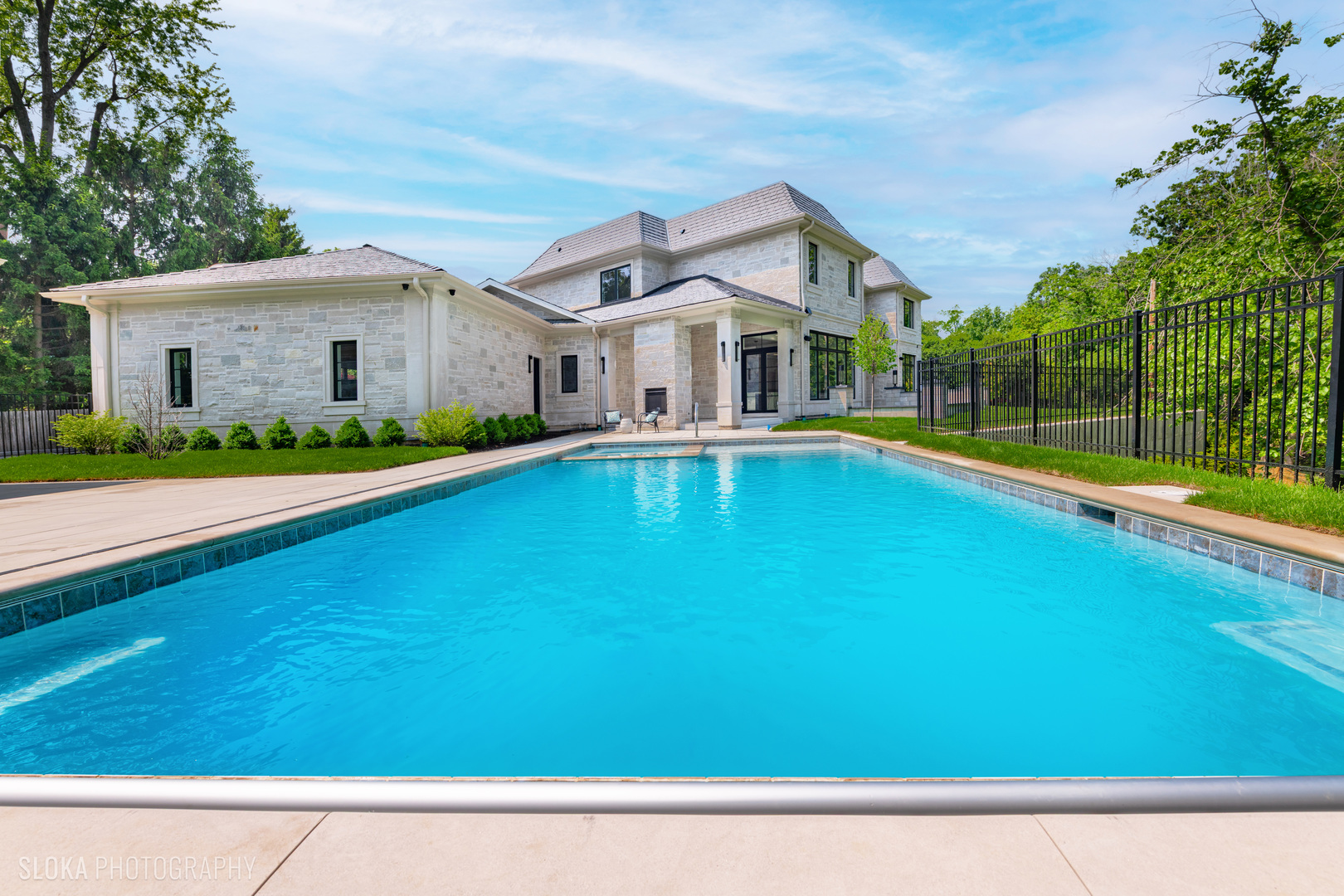 219 Lincoln Dr Glencoe, IL 60022