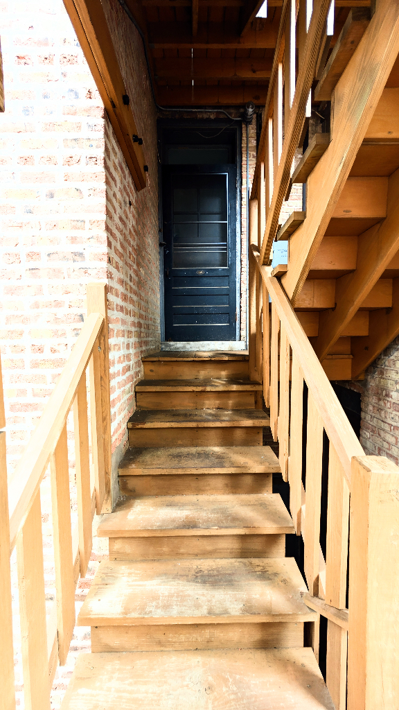 425 Wisconsin Ave #2W Oak Park, IL 60302