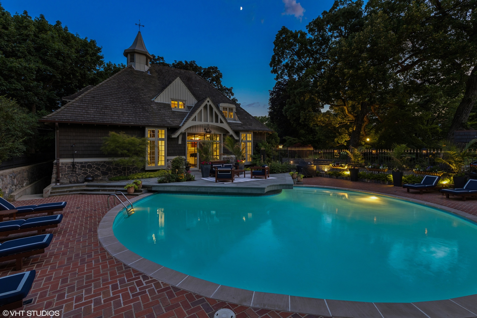 1319 Frst Ave Evanston, IL 60201