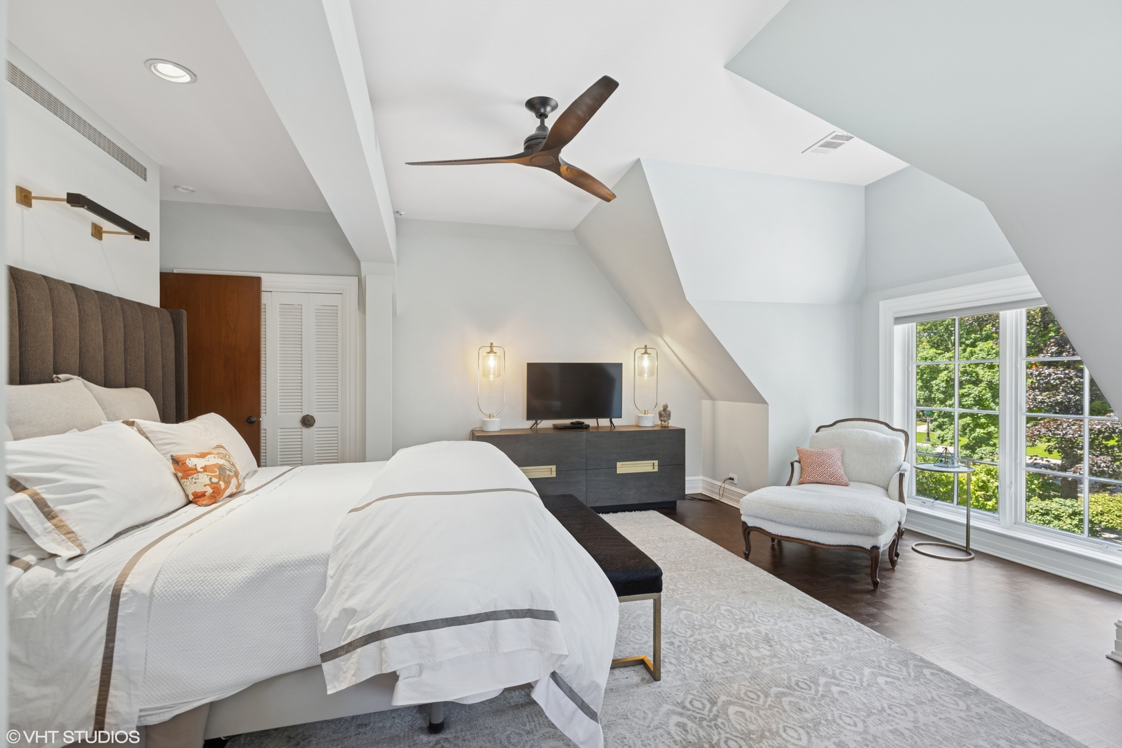 1319 Frst Ave Evanston, IL 60201