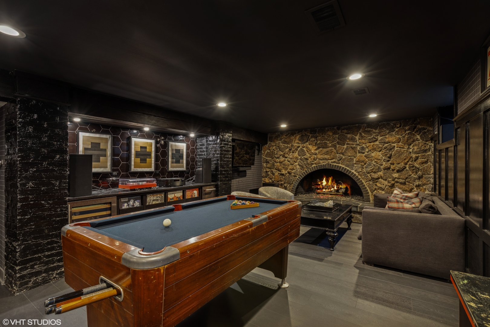 1319 Frst Ave Evanston, IL 60201