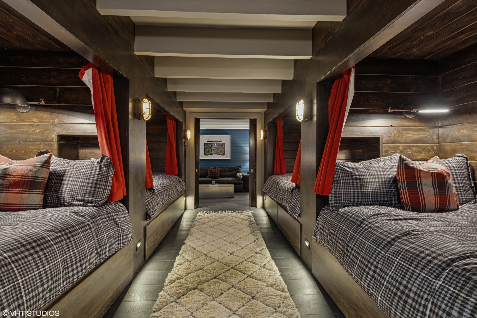 1319 Frst Ave Evanston, IL 60201