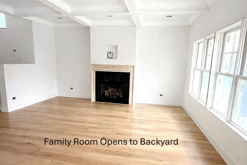 1933 Washington Ave Wilmette, IL 60091