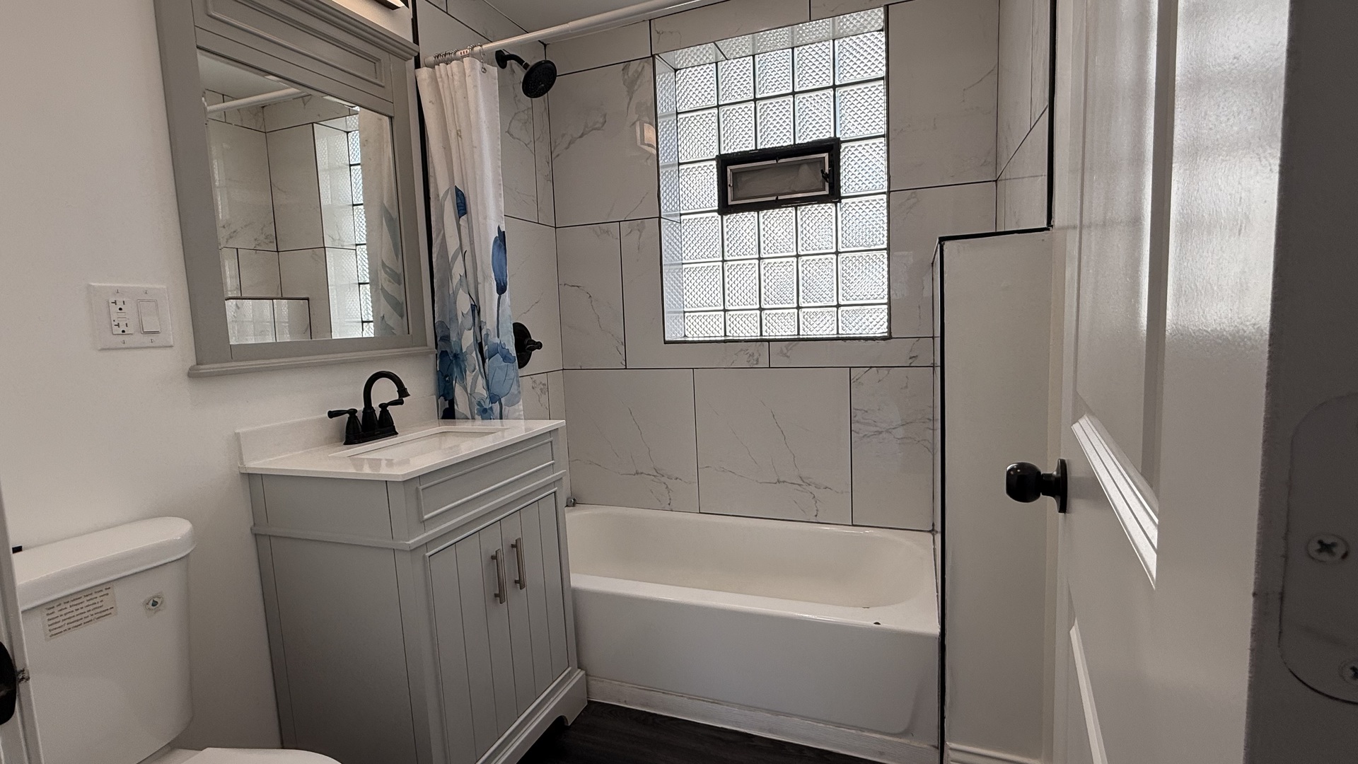 245 S 18th Ave Maywood, IL 60153