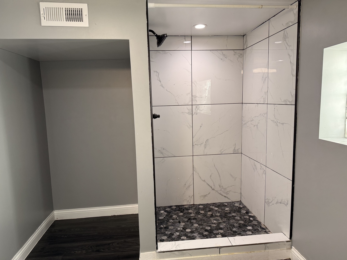 245 S 18th Ave Maywood, IL 60153